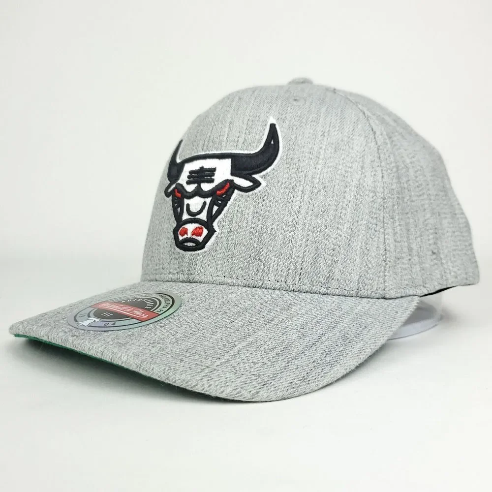 Chicago Bulls Mitchell & Ness NBA Redline Snapback Hat‎ Cap 3D Logo Gray NWT